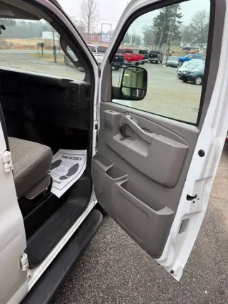 2017 GMC Savana 2500