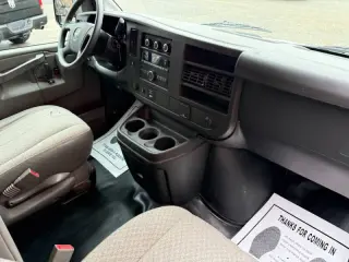 2017 GMC Savana 2500