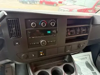 2017 GMC Savana 2500