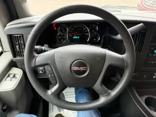 2017 GMC Savana 2500