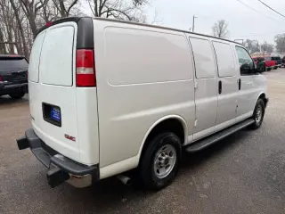 2017 GMC Savana 2500