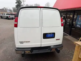 2017 GMC Savana 2500