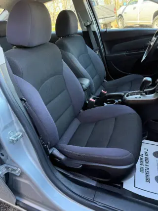 2013 Chevrolet Cruze 1LT Auto