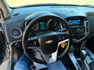 2013 Chevrolet Cruze 1LT Auto