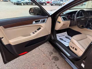 2015 Hyundai Genesis 3.8L