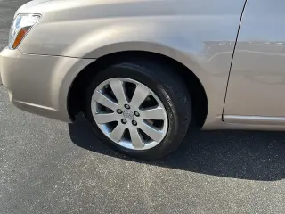 2007 Toyota Avalon XLS