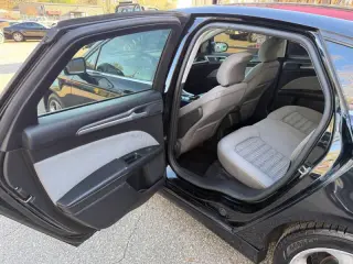 2016 Ford Fusion S