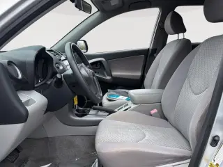 2008 Toyota RAV4 FWD 4dr 4-cyl 4-Spd AT (Natl)