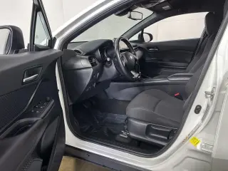 Silver Certified 2018 Toyota C-HR XLE