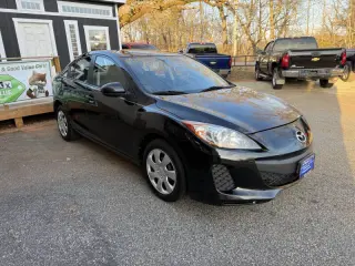 2013 Mazda MAZDA3 i SV