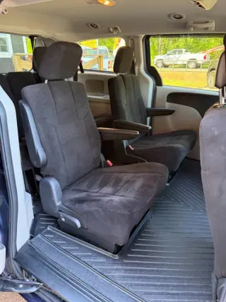 2012 Dodge Grand Caravan American Value Package