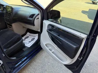 2012 Dodge Grand Caravan American Value Package
