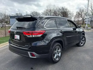 Silver Certified 2019 Toyota Highlander Limited Platinum