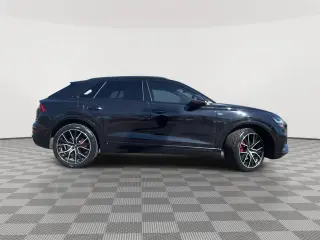 2019 Audi Q8 Prestige