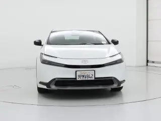 Toyota Prius 2024 XLE 4dr Hatchback