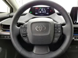 Toyota Prius 2024 XLE 4dr Hatchback