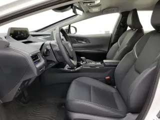 Toyota Prius 2024 XLE 4dr Hatchback