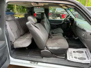 2004 Chevrolet Silverado 2500HD Work Truck