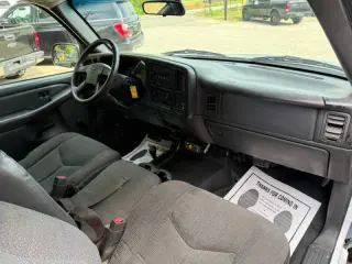2004 Chevrolet Silverado 2500HD Work Truck