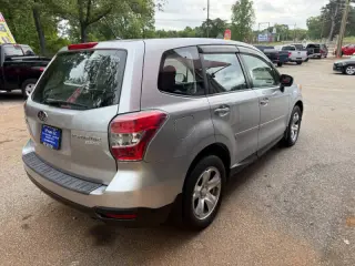 2014 Subaru Forester 2.5i