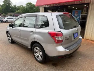 2014 Subaru Forester 2.5i