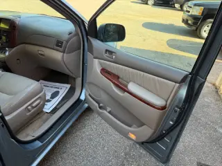 2005 Toyota Sienna XLE Limited 7 Passenger