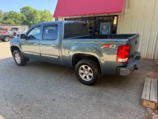 2011 GMC Sierra 1500 SLE