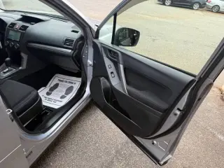 2014 Subaru Forester 2.5i
