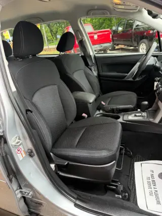 2014 Subaru Forester 2.5i