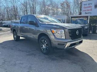 2021 Nissan Titan SV