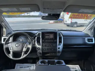 2021 Nissan Titan SV