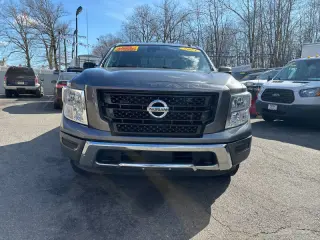 2021 Nissan Titan SV