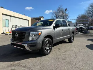 2021 Nissan Titan SV