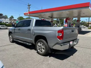 2018 Toyota Tundra SR5