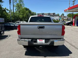 2018 Toyota Tundra SR5
