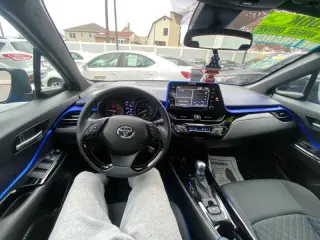 2020 Toyota C-HR LE
