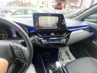 2020 Toyota C-HR LE