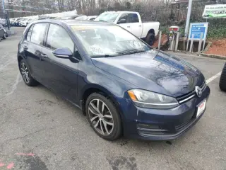 2016 Volkswagen Golf TSI SE