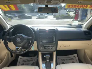 2010 Volkswagen Jetta SE PZEV