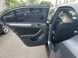 2016 Volkswagen Jetta 1.8T Sport