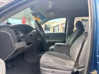 2005 Dodge Durango SXT