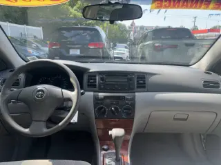 2006 Toyota Corolla LE