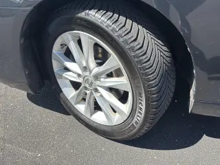 2011 Lexus ES 350 4dr Sdn