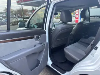 2012 Hyundai Santa Fe SE