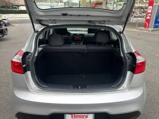 2014 Kia Rio 5-Door LX