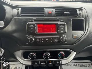 2014 Kia Rio 5-Door LX