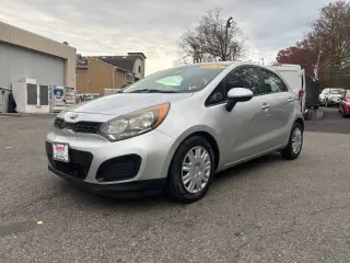 2014 Kia Rio 5-Door LX