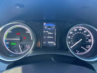 2020 Toyota Camry Hybrid LE