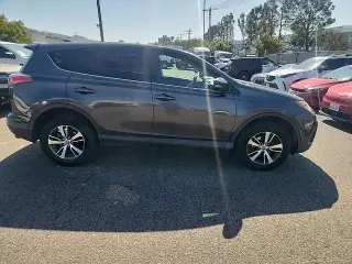 Toyota RAV4 2017 XLE 4dr SUV