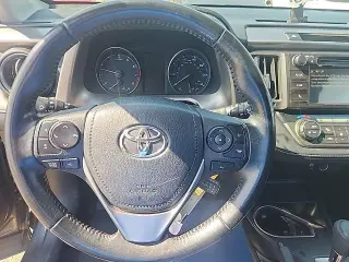Toyota RAV4 2017 XLE 4dr SUV